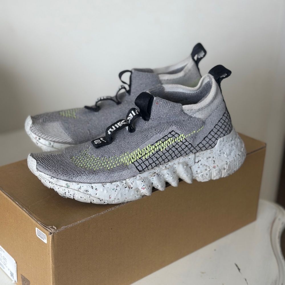 Nike Space Hippie 02 Grey Volt Recycled 10.5